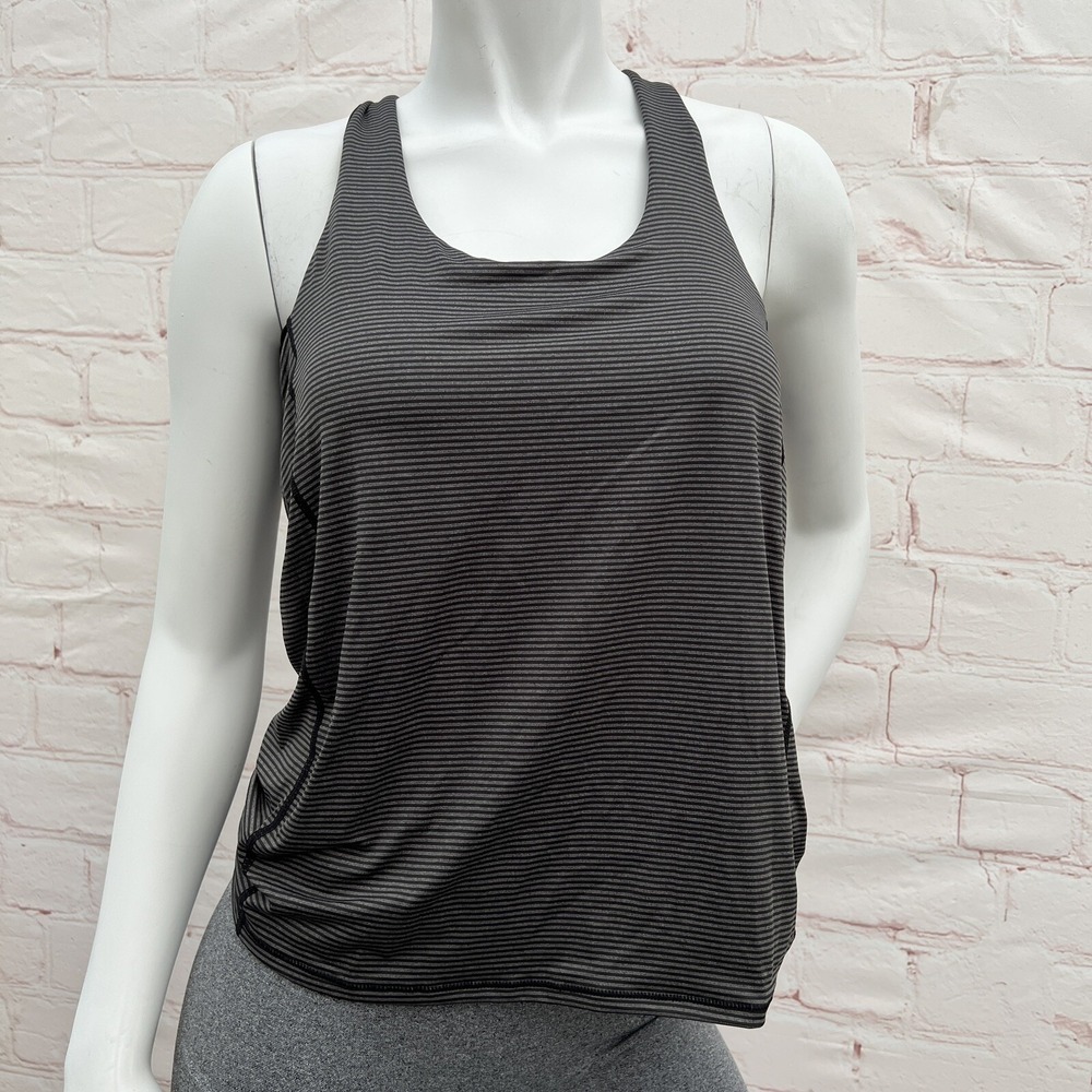 QUEENIE KE Yoga Sport Black/Gray 2-In-1 Top w/Bra Criss Cross Straps Size M